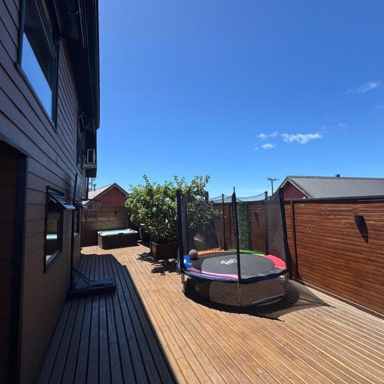 Casa Familiar Parking privado Terraza HotTub - Room #1586568101 - 22