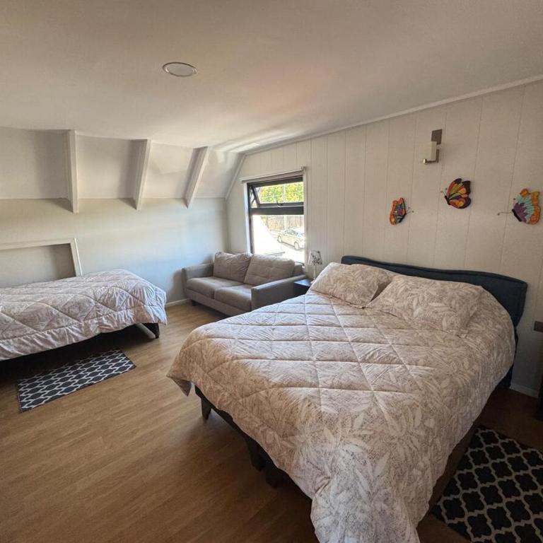 Casa Familiar Parking privado Terraza HotTub - Room #1586568101 - 28