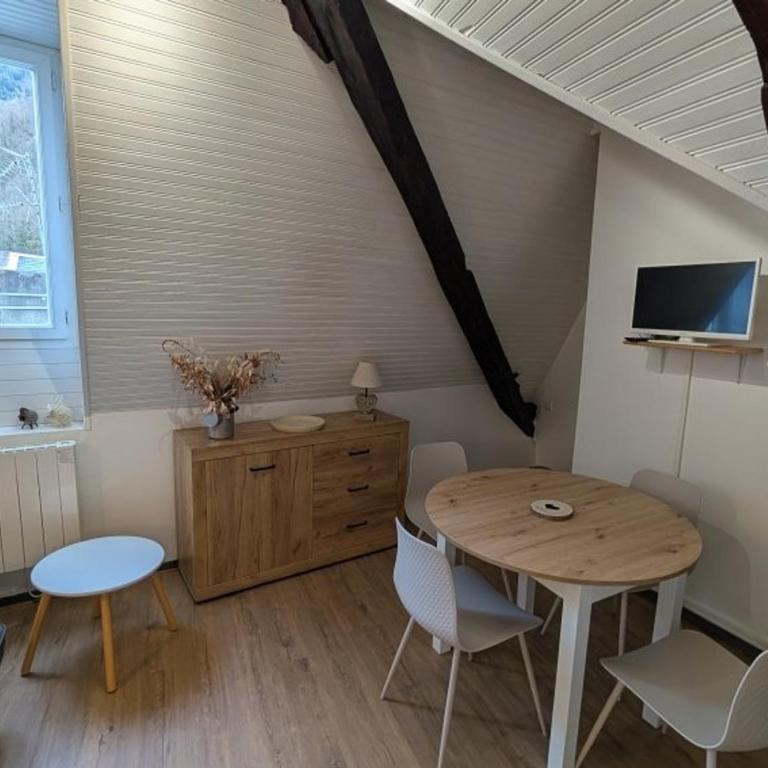 Appartement cosy au cœur de Cauterets pour 4 pers. - FR-1-812-155 - Appartement - 2
