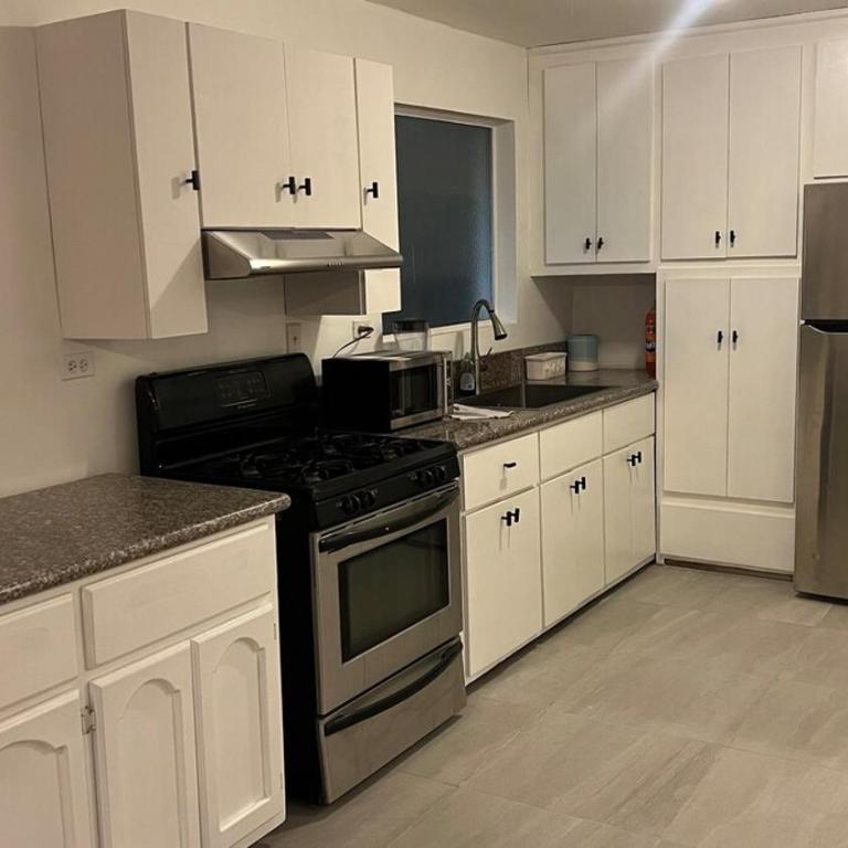 Candys beach apartment - Two-Bedroom House - 13