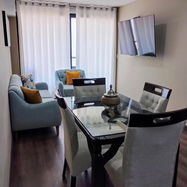 Hermozo Apartamento con vista al Mar - Two-Bedroom Apartment - 1