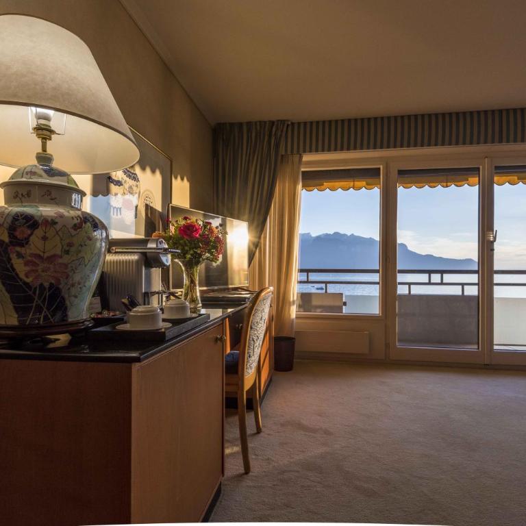Royal Plaza Montreux - Deluxe Doppelzimmer mit Balkon sowie Park- und Seeblick oder Seeblick - 7