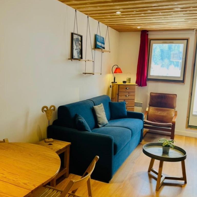 Nice flat Aiguille du Midi with balcony - Apartment - 9