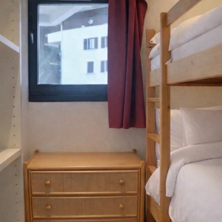 Nice flat Aiguille du Midi with balcony - Apartment - 4