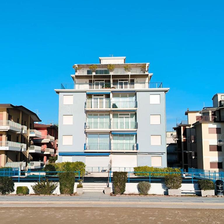 VILLA TERESA fronte mare - Appartamento con 2 Camere da Letto e Vista Mare - 9
