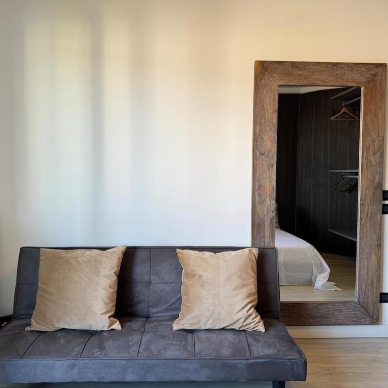 Panoramic Penthouse Brescia - Jacuzzi - Private Parking - Appartamento Superior con 2 Camere da Letto - 16