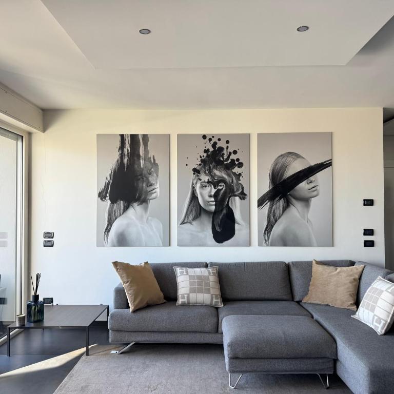 Panoramic Penthouse Brescia - Jacuzzi - Private Parking - Appartamento Superior con 2 Camere da Letto - 3