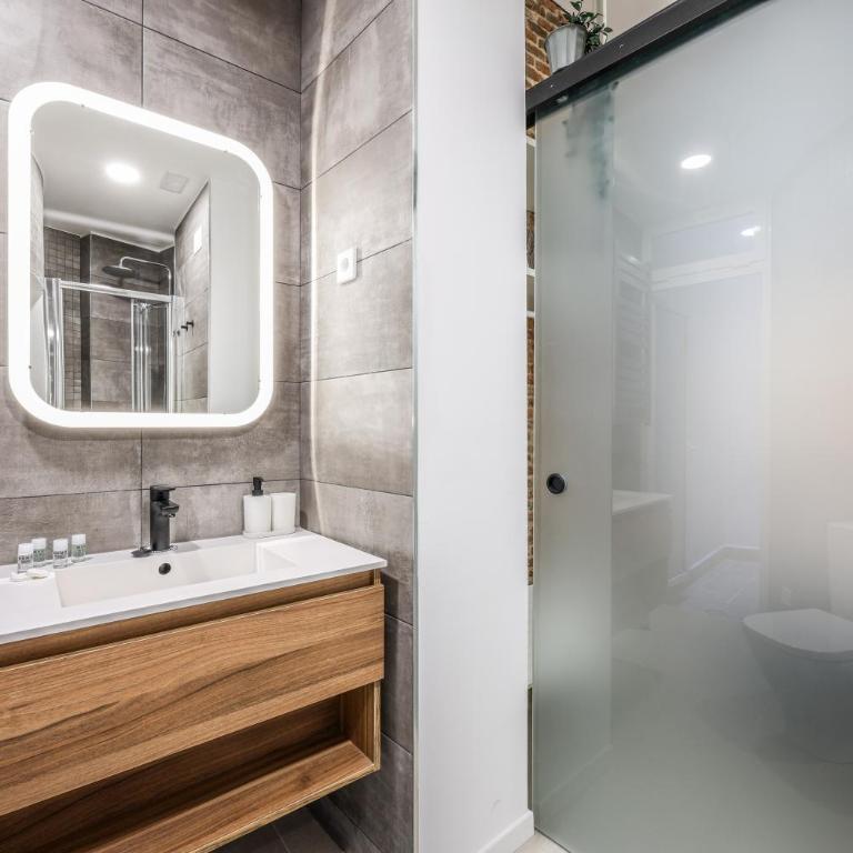 Stylish Flat Near Plaza Mayor & La Latina - Superior Studio - 4