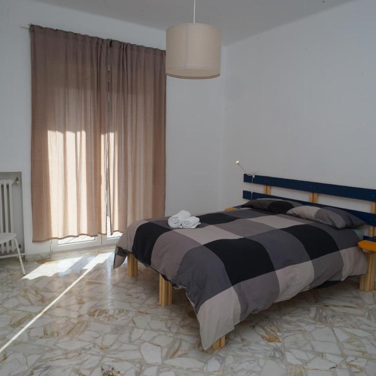 Apple guest house - Double Room with Shared Bathroom - 2