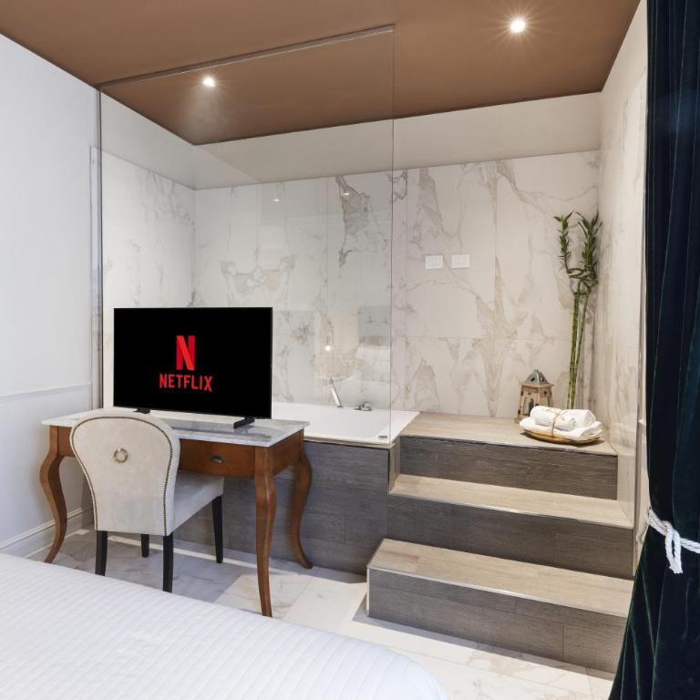 Siano Luxury Suites - Riviera Collection - King Suite with Spa Bath - 5
