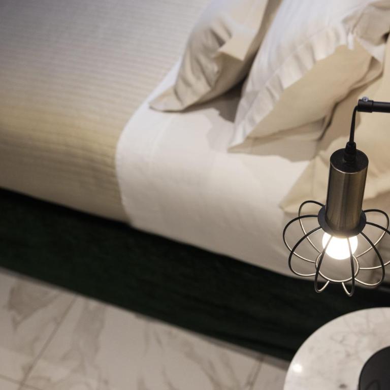 Siano Luxury Suites - Riviera Collection - King Suite with Spa Bath - 9