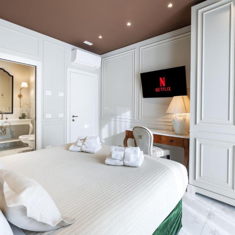 Siano Luxury Suites - Riviera Collection - Superior King Suite - 11