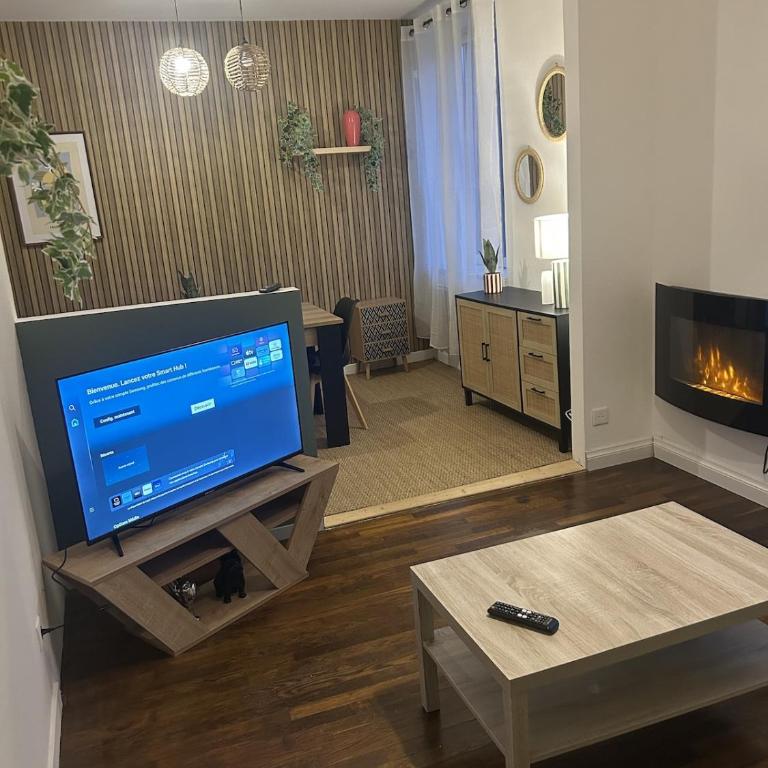 Grand et chaleureux appartement proche Kinepolis - One-Bedroom Apartment - 18