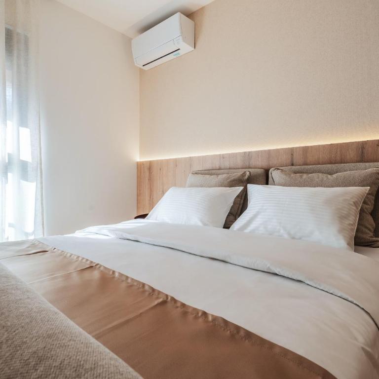 APART 28 - Premium Suites - Deluks Apartman sa 2 Spavaće Sobe i Balkonom - 12