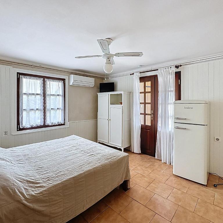 Lou Rayas - Studio-Apartment - 6
