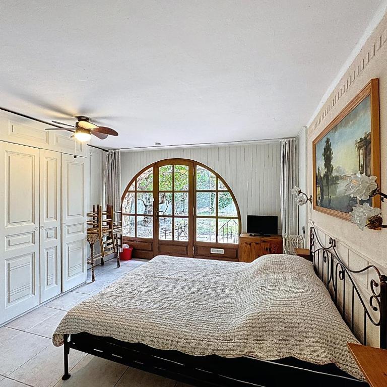 Lou Rayas - Studio-Apartment - 5