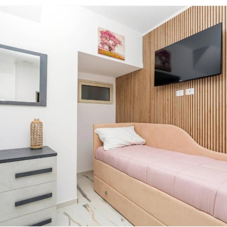 Patryk & Toto Houses - One-Bedroom Apartment - 5