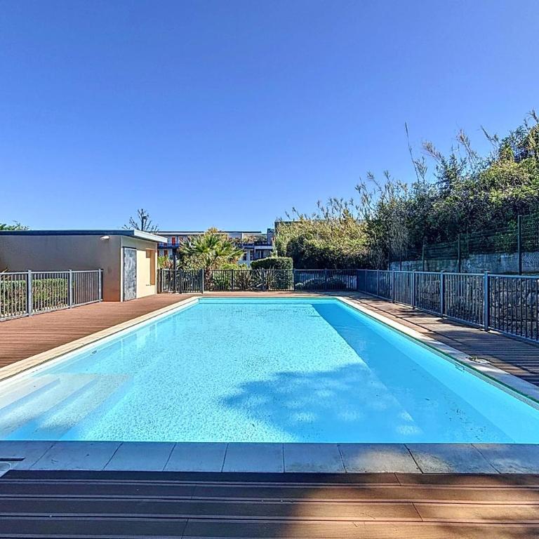 Antibes - Jardin Privé & Piscine - Plage à 2 km - Appartement 1 Chambre - 5