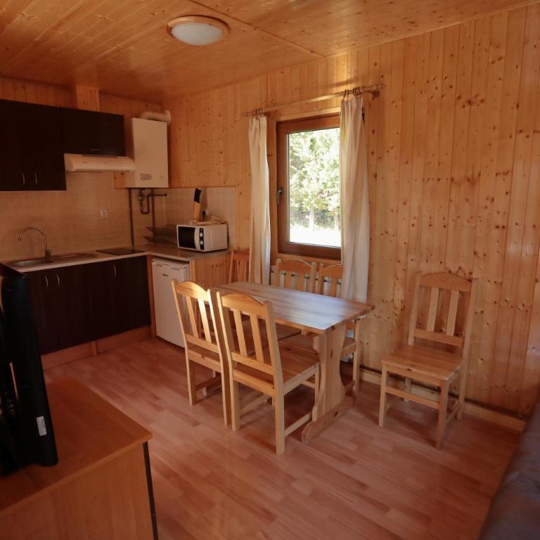 Camping Valle de Hecho - Bungalow Familiar - 6