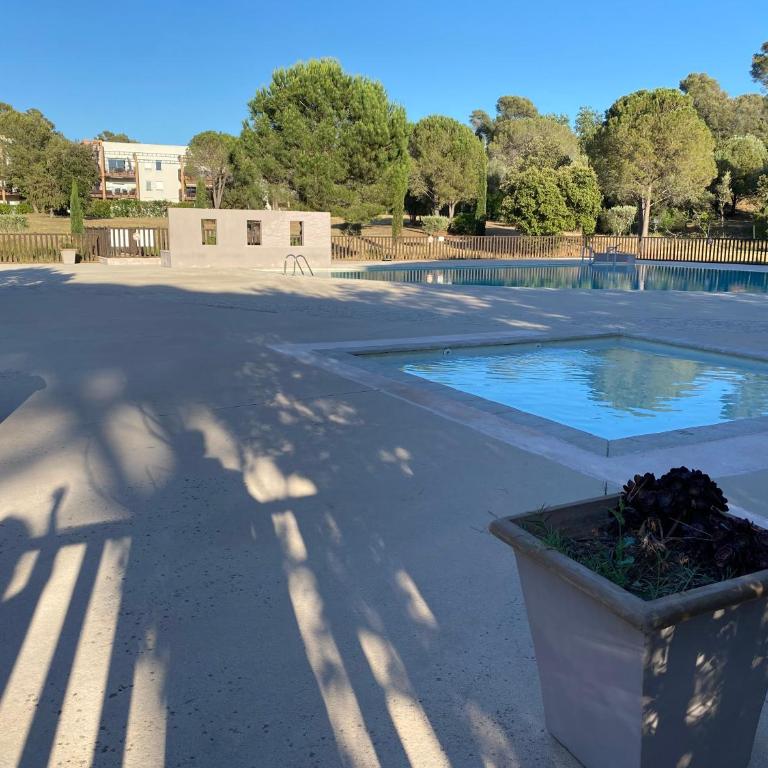 Appartement 65m2 avec Piscine et Rez de jardin 80m2 - Apartment mit 2 Schlafzimmern - 3