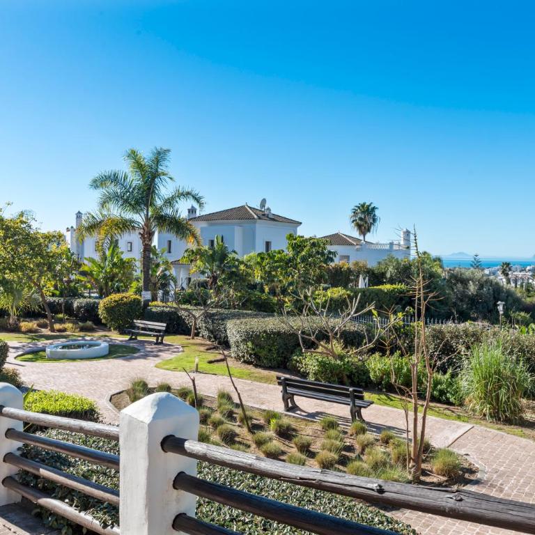 Perla Del Sol Estepona - Apartamento de 2 dormitorios con balcón y terraza - 23