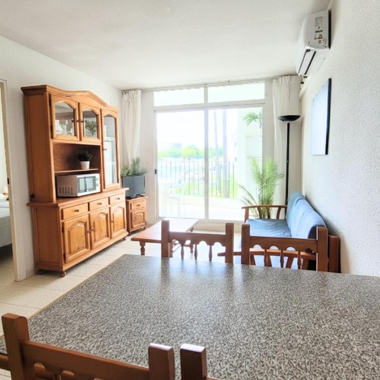 Espacio luminoso, enorme terraza, piscinas y playa - Apartment mit 1 Schlafzimmer - 13