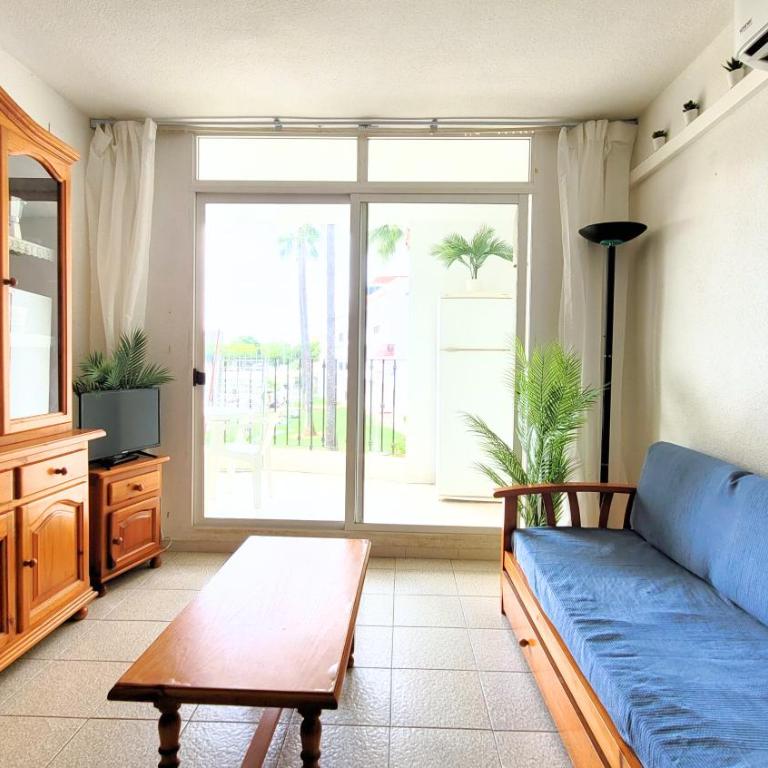 Espacio luminoso, enorme terraza, piscinas y playa - Apartment mit 1 Schlafzimmer - 14