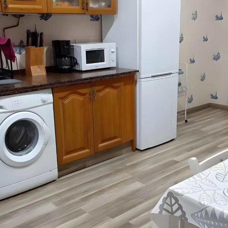 Chalet con Piscina Privada y Barbacoa Jerez ideal para familias - Casa - 12