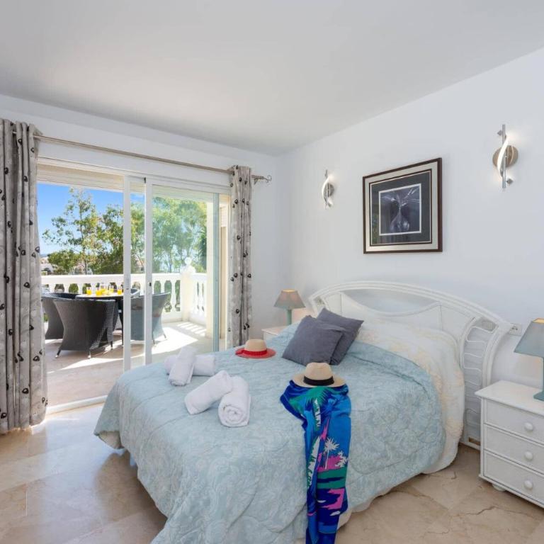Villa La Cresta by Villa Plus - Villa - 17