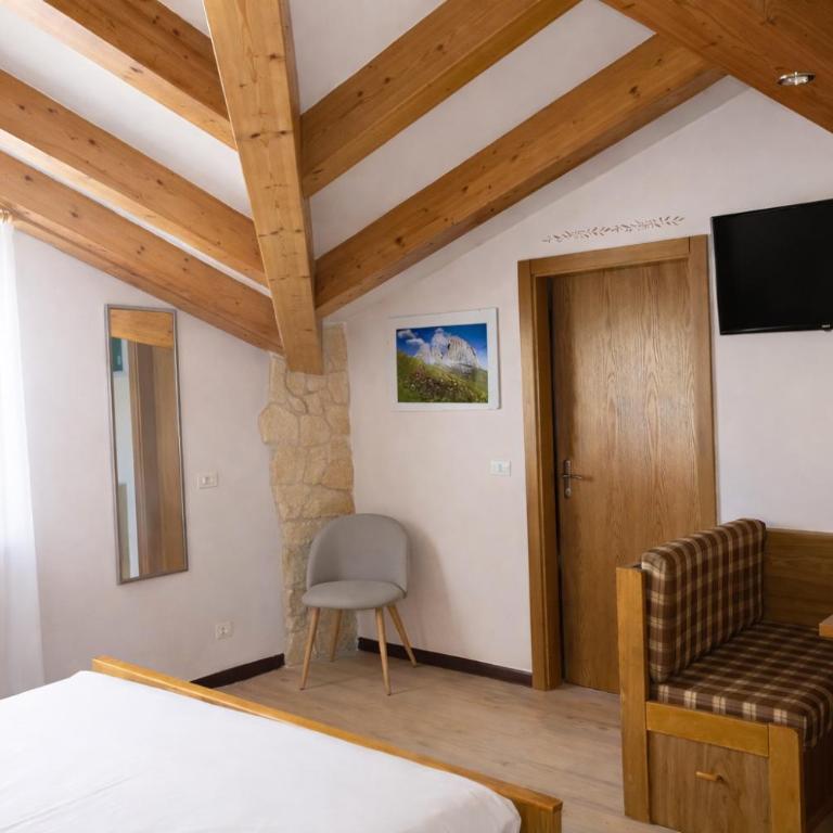 Hotel Rododendro Val di Fassa - Camera Matrimoniale Economy - 7