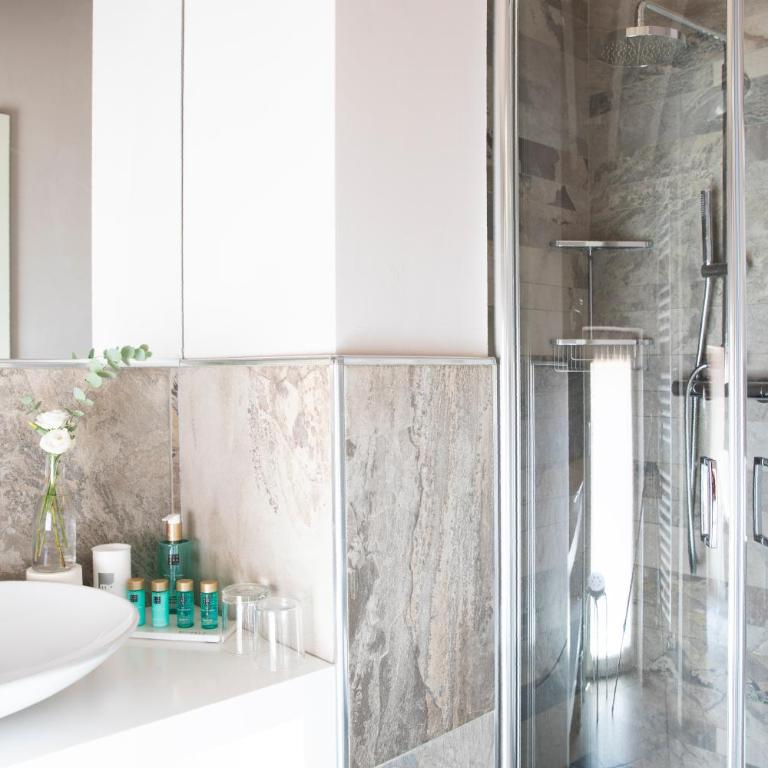 Relais Villa Porta - Premium Zimmer mit Seeblick - 19