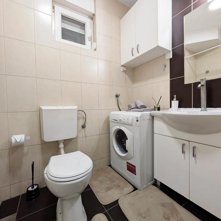 Stay & smile Novi Sad 222 - Apartman sa 2 Spavaće Sobe - 4