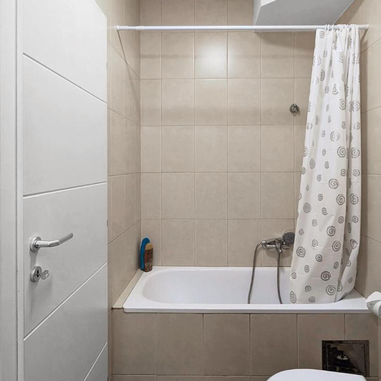 Stay & smile Novi Sad 222 - Apartman sa 2 Spavaće Sobe - 26