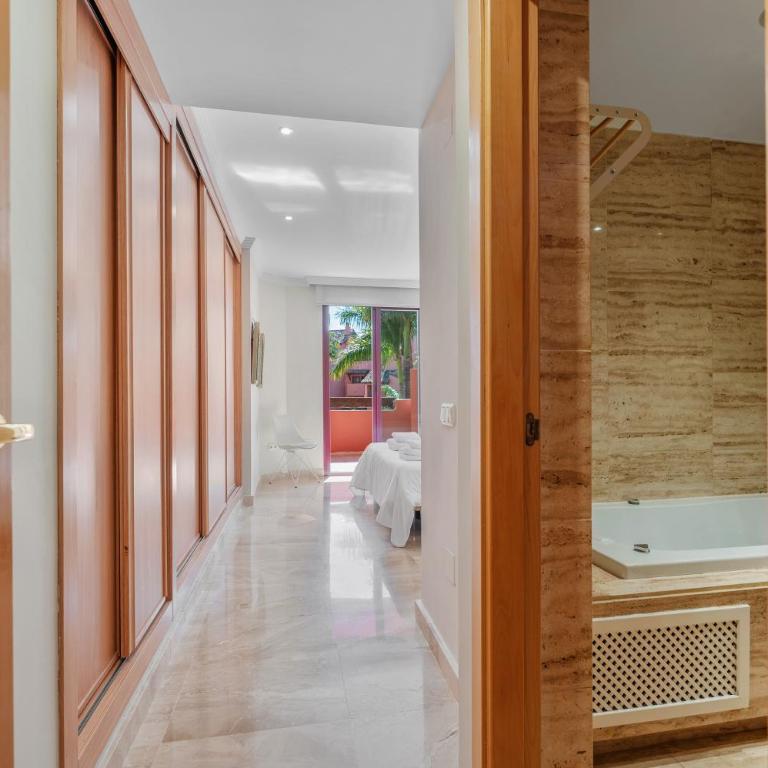 2b luxury in Beach Area new Golden Mile - Apartamento de 2 dormitorios con terraza - 11