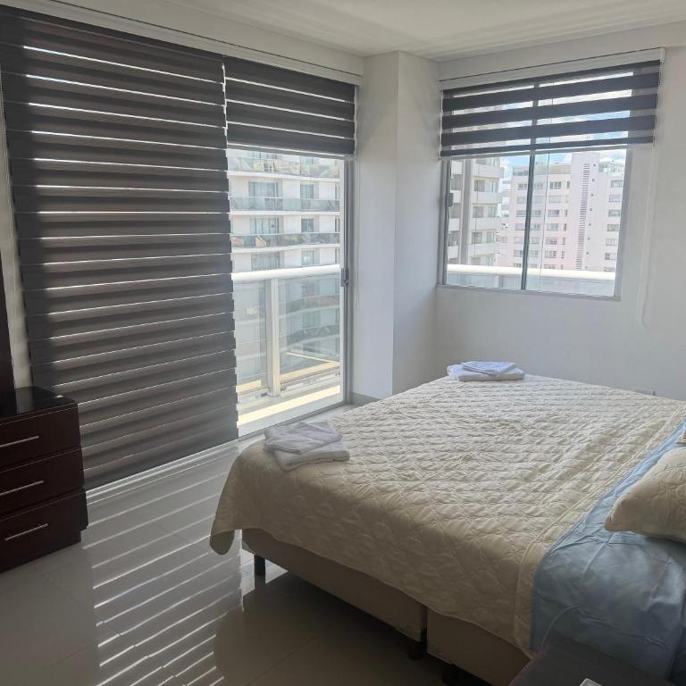 Edificio Mirador las Américas - Apartamento Estándar de 3 dormitorios - 4