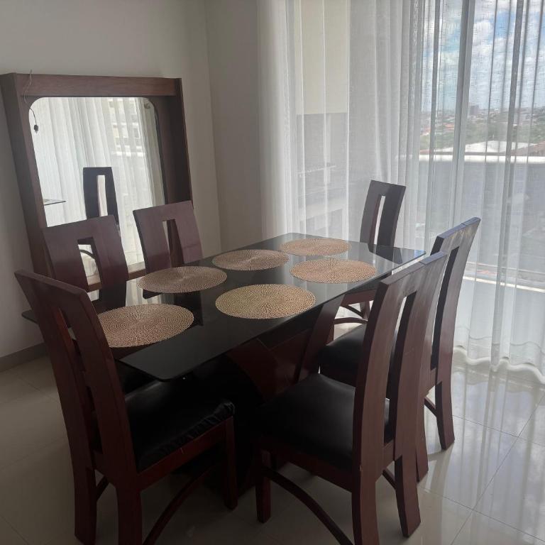 Edificio Mirador las Américas - Apartamento Estándar de 3 dormitorios - 5