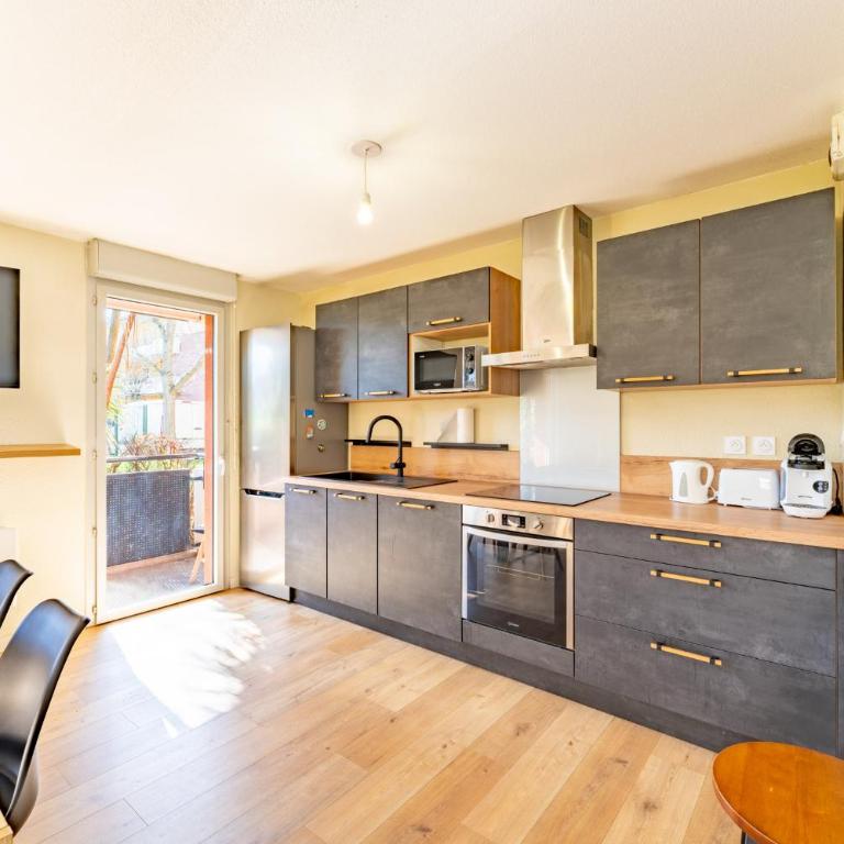 Spacieux T5 Toulouse nord - parking, fibre & calme - Apartment - 6