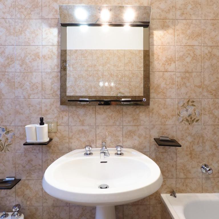 PrimoPiano - MarNero - Appartamento con 2 Camere da Letto e Balcone - 32