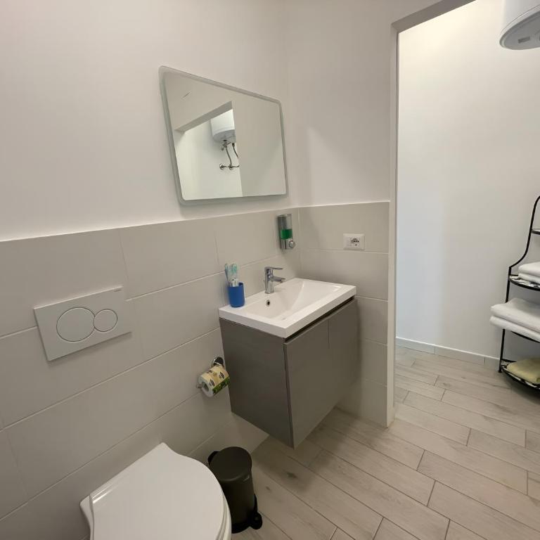 Anto's Apartment - Standard Apartment - 7