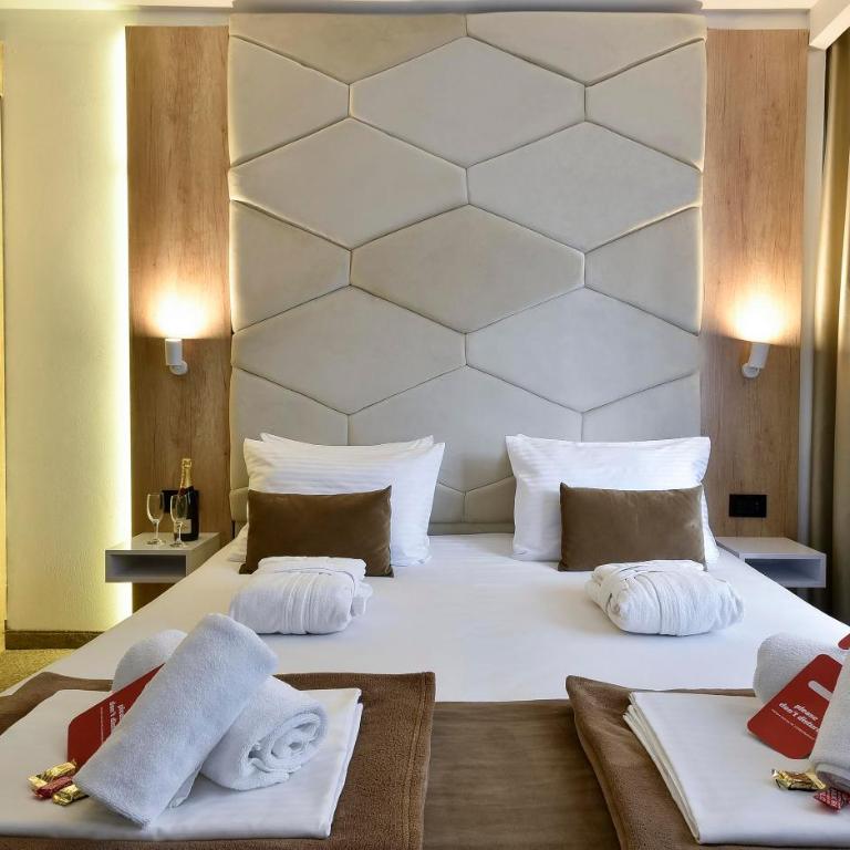 Hotel Sumadija - Standard Double Room with Free Parking - 1