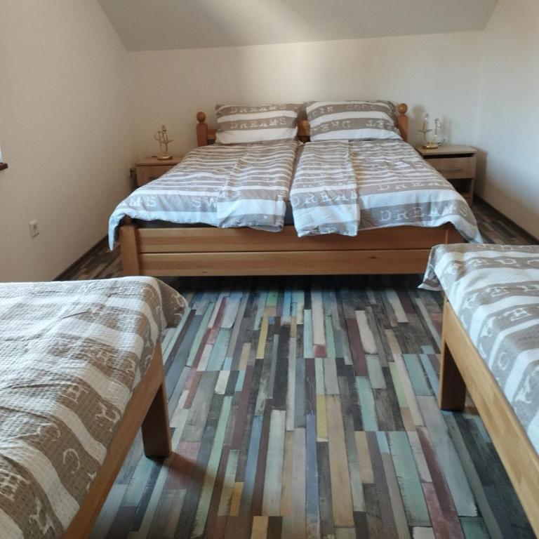 Hideaway - Vacation Home - 51