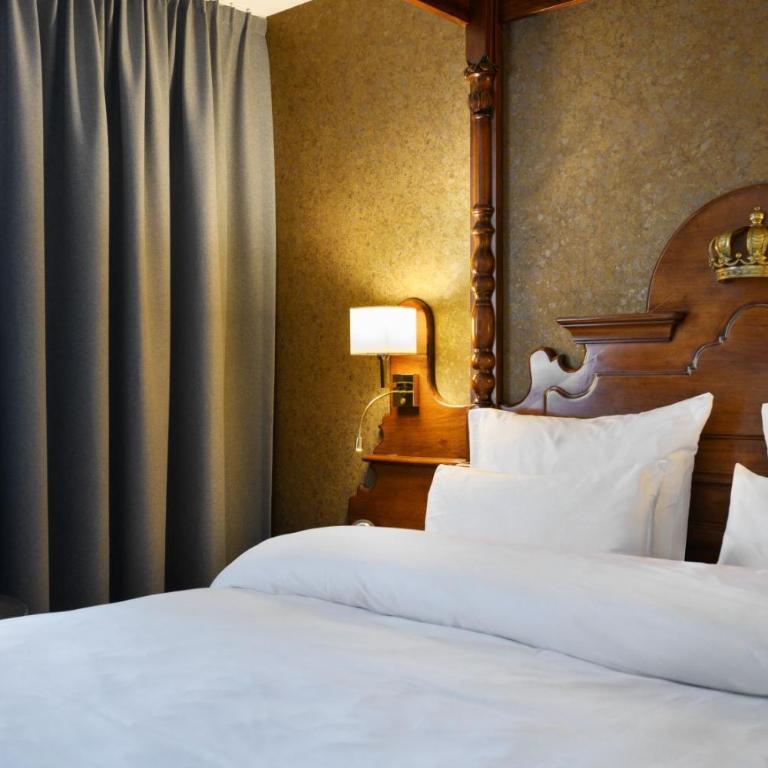 KING's Hotel First - Club Double Room with Quiet Courtyard View - 11
