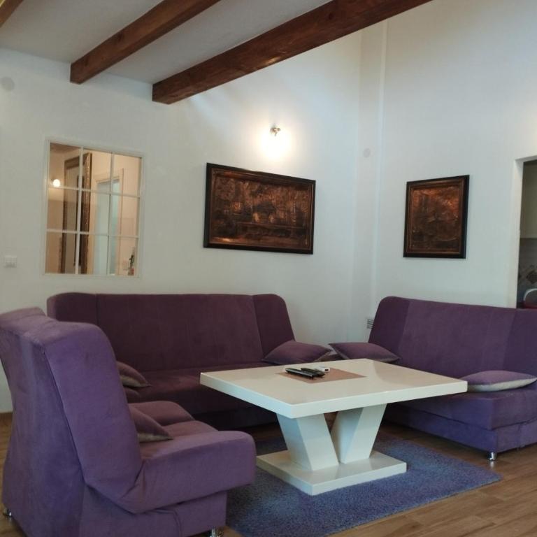 Hideaway - Vacation Home - 42