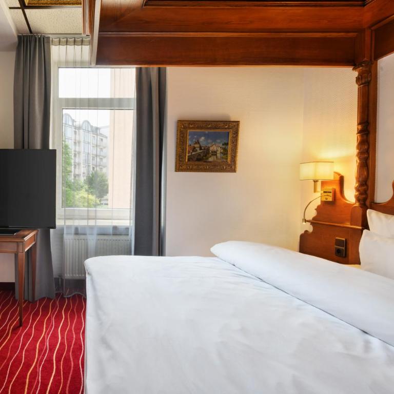 KING's Hotel First - Superior Family Room - 21