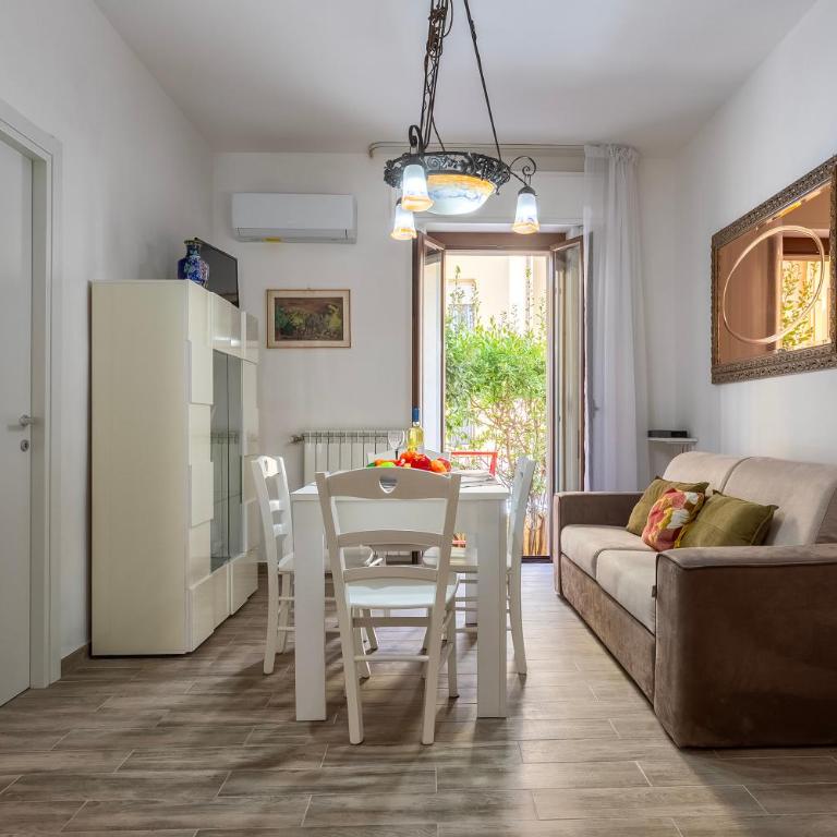 Casa vacanze 100 metri dal mare - Two-Bedroom Apartment - 1