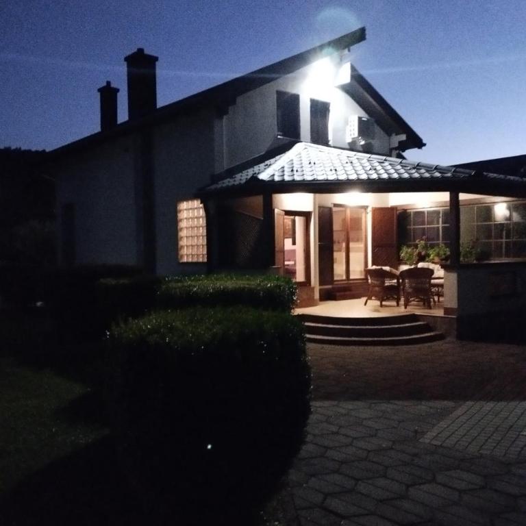Hideaway - Vacation Home - 31