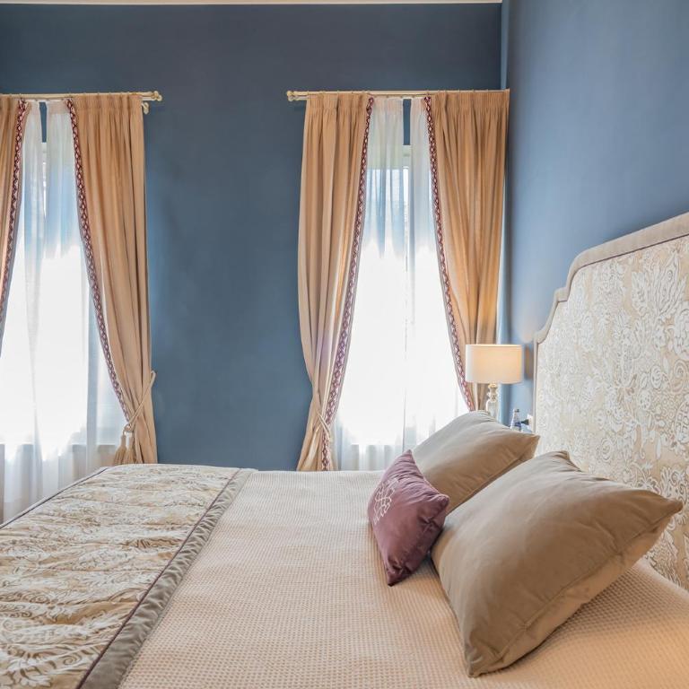 Canaletto Apartment with Canal View in Dorsoduro - Two-Bedroom Apartment with Water View - 23