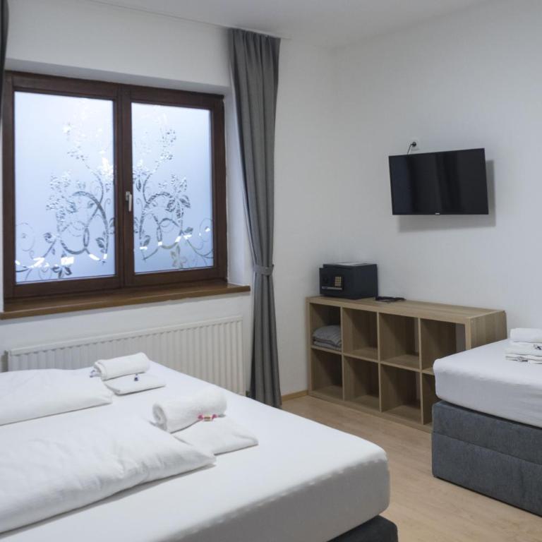Hotel Heimgartl - Dreibettzimmer - 10