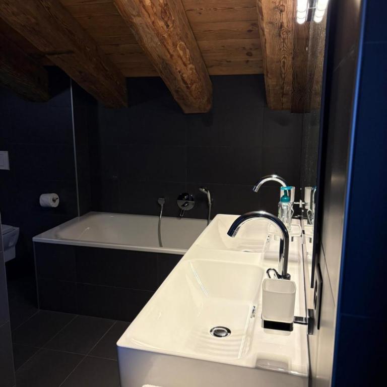 Les Elans - Two-Bedroom Apartment - 9