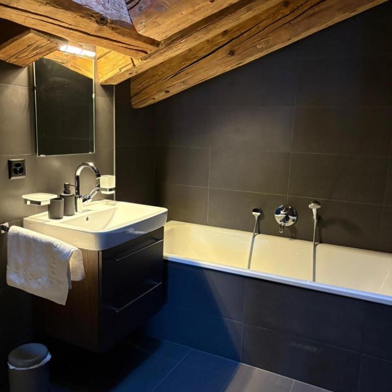 Les Elans - Two-Bedroom Apartment - 11